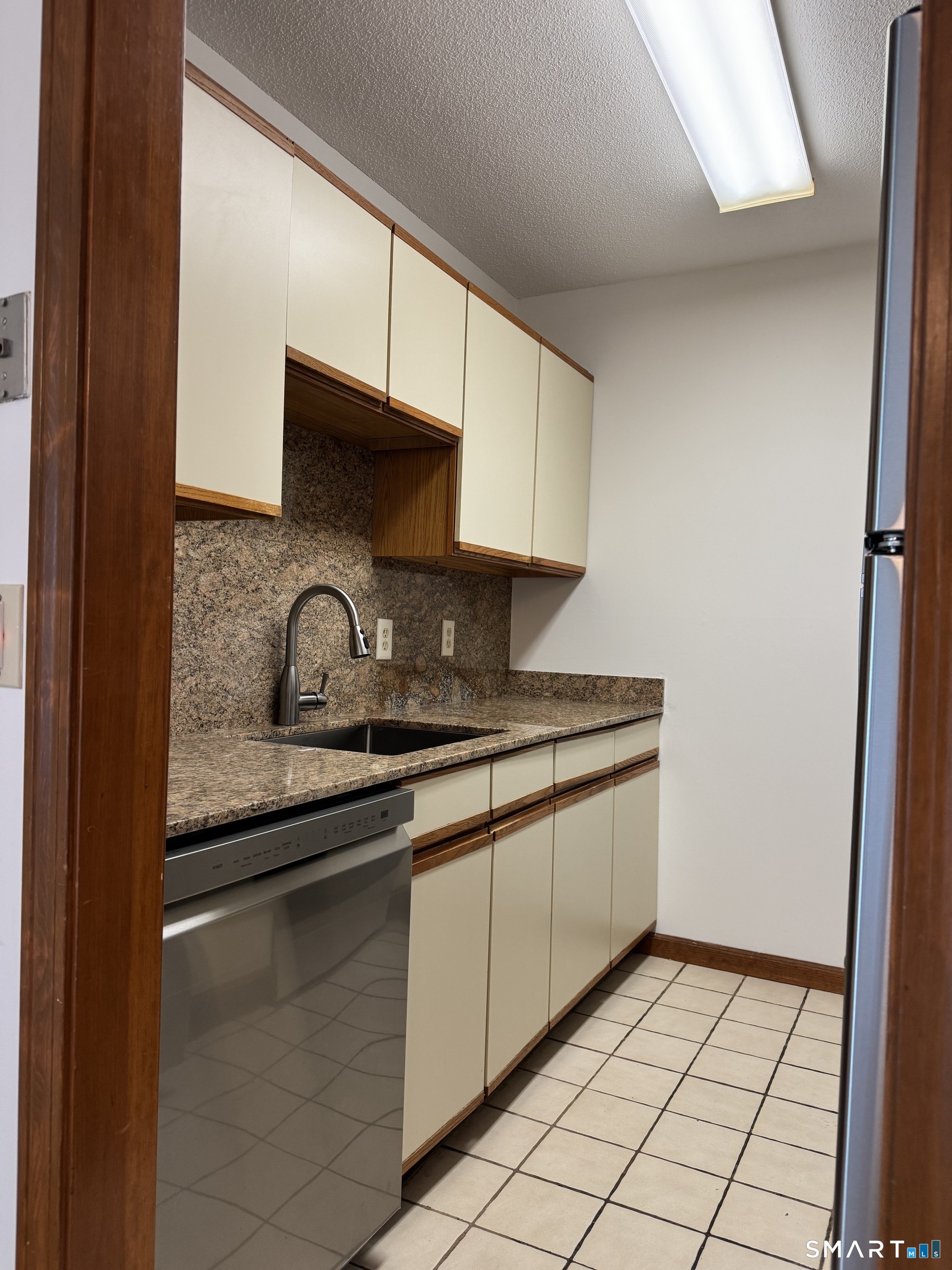 1022 Main Street Branford CT 06405