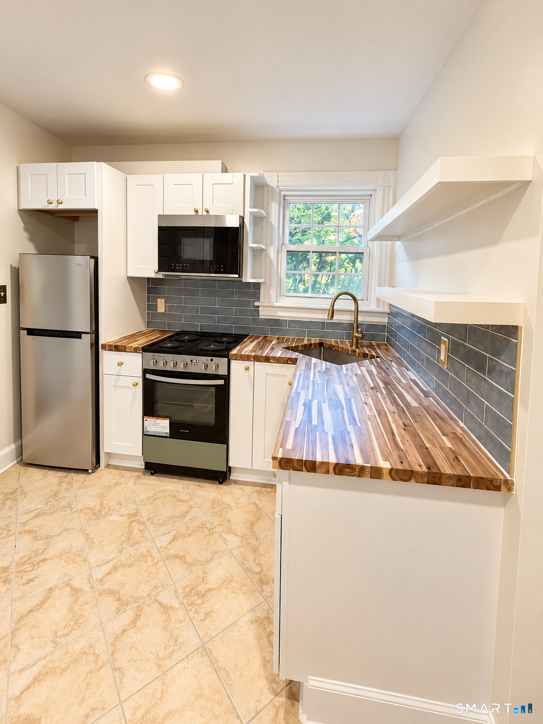 192 Knickerbocker Avenue Stamford CT 06907