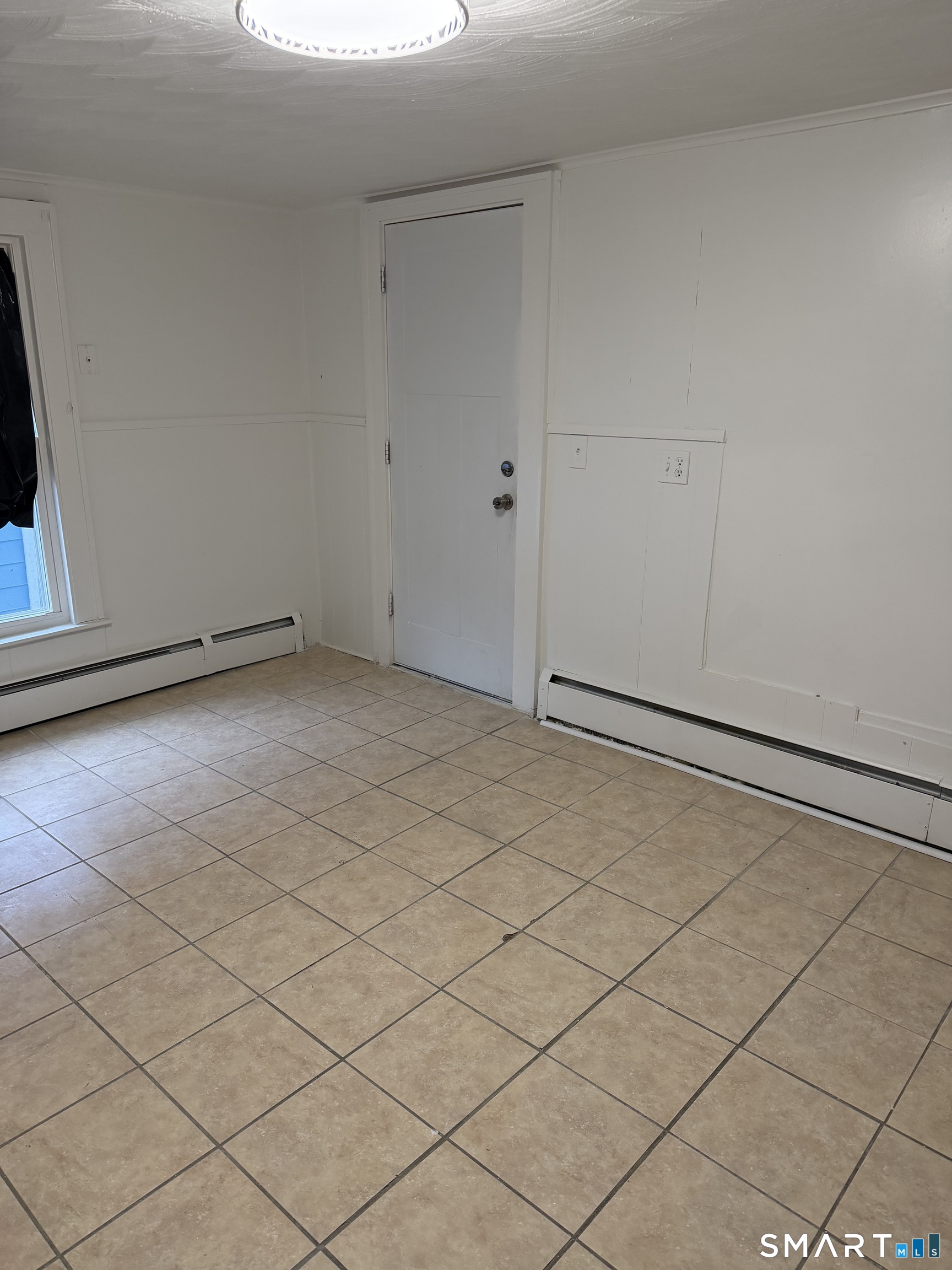 33 Pilgrim Avenue Waterbury CT 06704