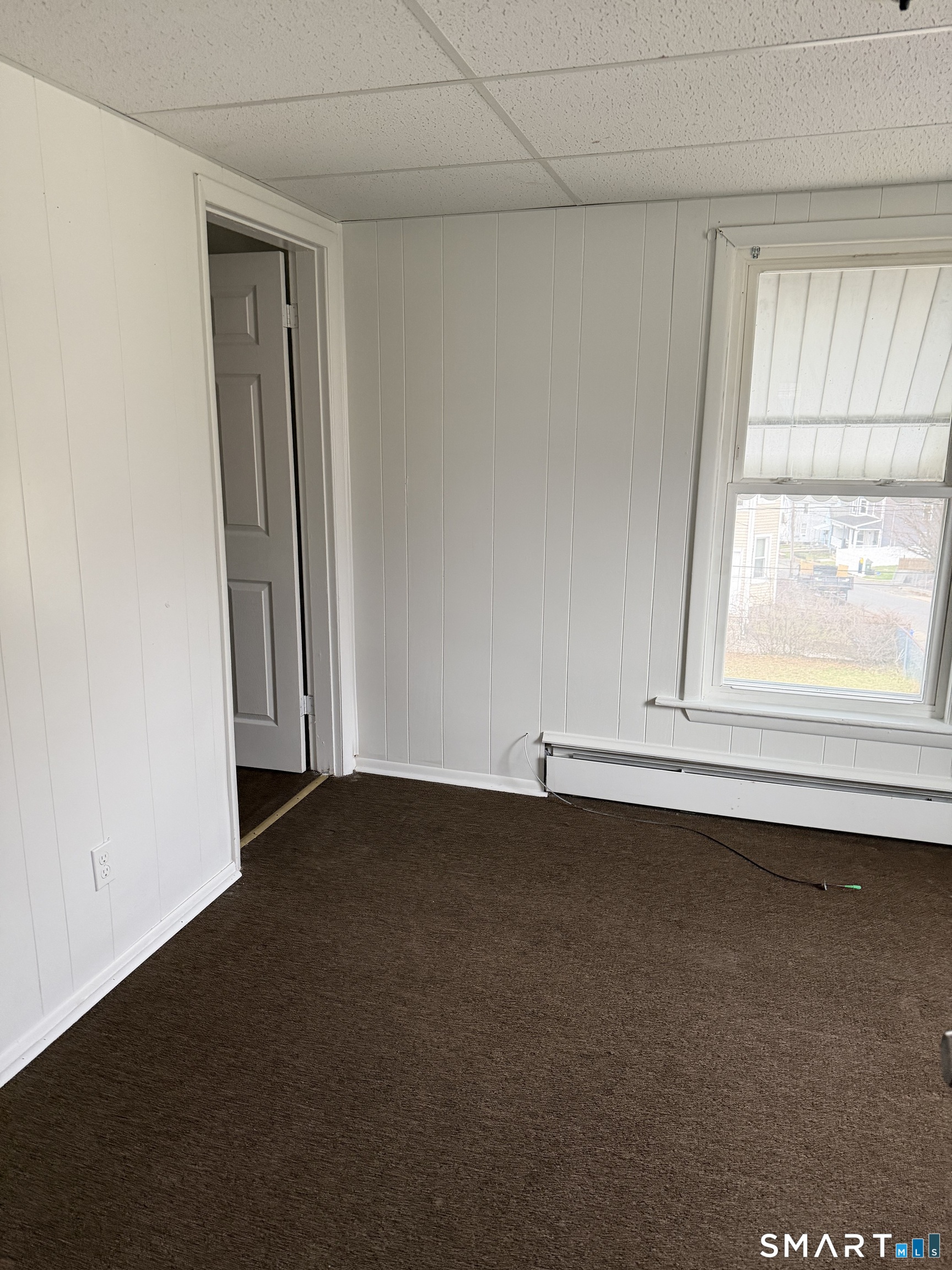 33 Pilgrim Avenue Waterbury CT 06704