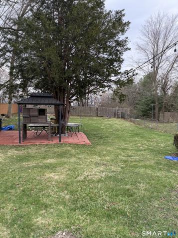 33 Pilgrim Avenue Waterbury CT 06704