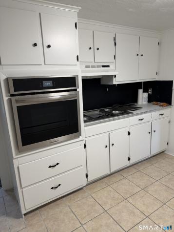 33 Pilgrim Avenue Waterbury CT 06704