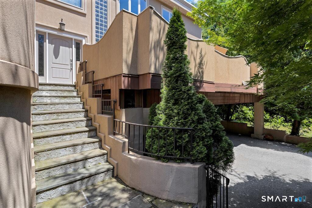 2 Stormy Circle Drive Greenwich CT 06830