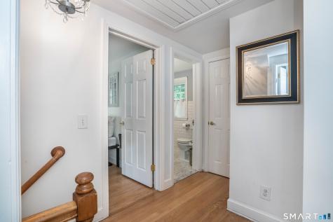 25 Greensview Drive West Hartford CT 06107