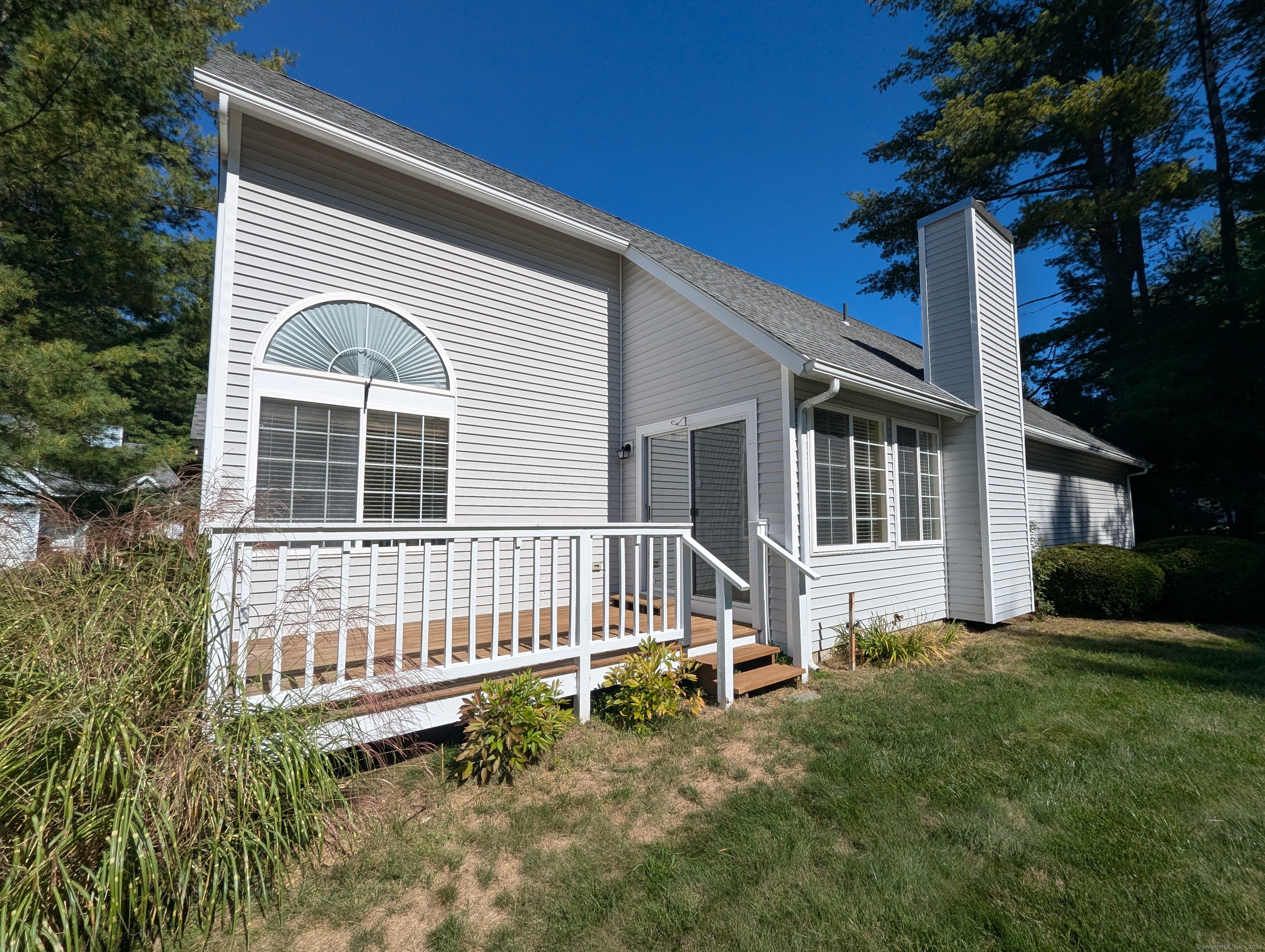 28 Edgewood Court Simsbury CT 06070