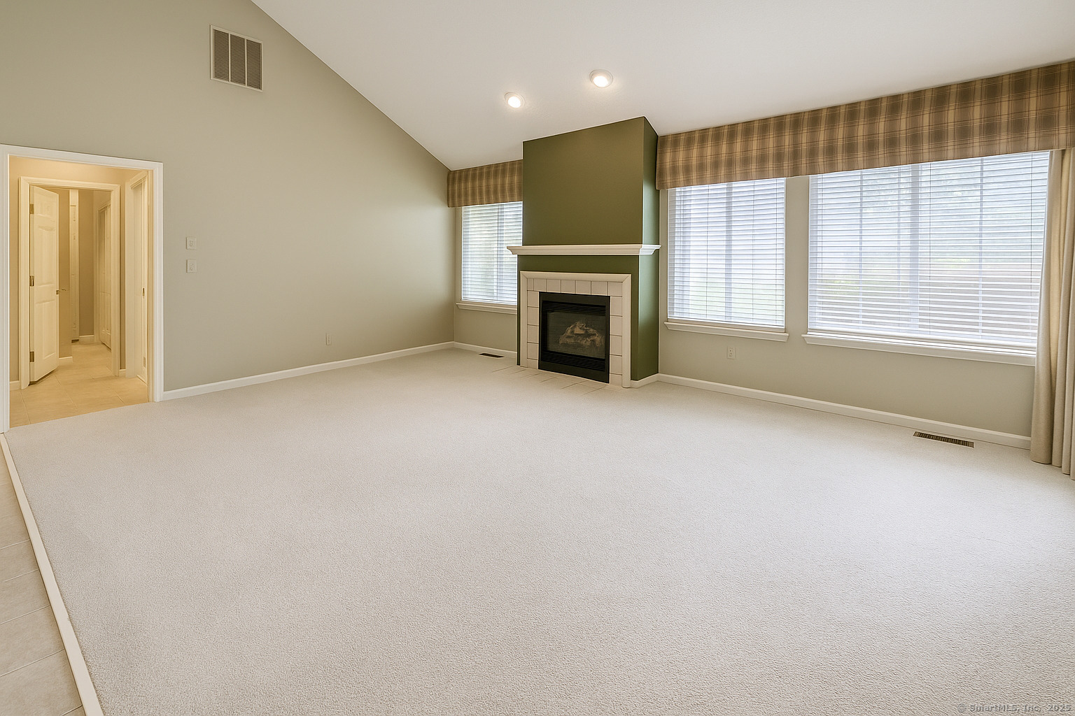 28 Edgewood Court Simsbury CT 06070