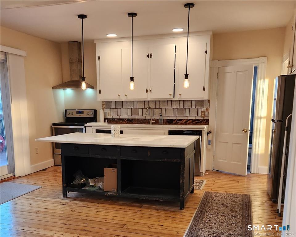 6 Coburn Avenue Stonington CT 06355