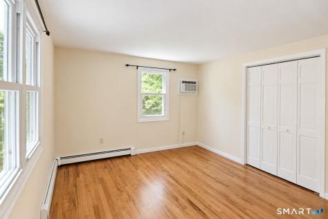 22 Peaceable Street Redding CT 06896