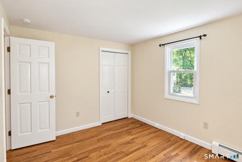 22 Peaceable Street Redding CT 06896