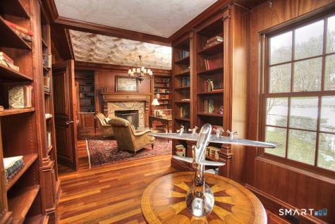 637 Valley Road New Canaan CT 06840