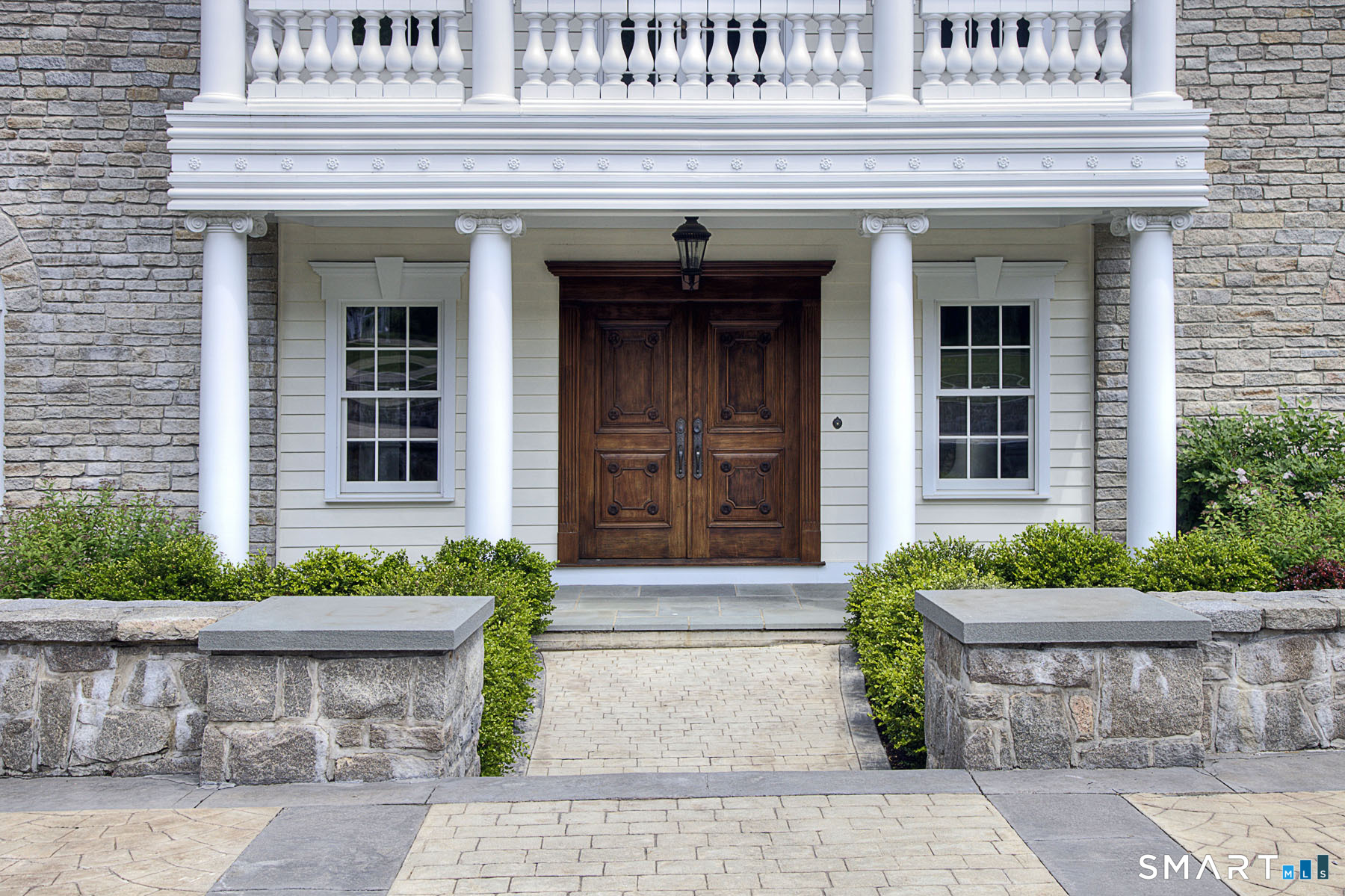 637 Valley Road New Canaan CT 06840