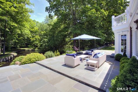 637 Valley Road New Canaan CT 06840