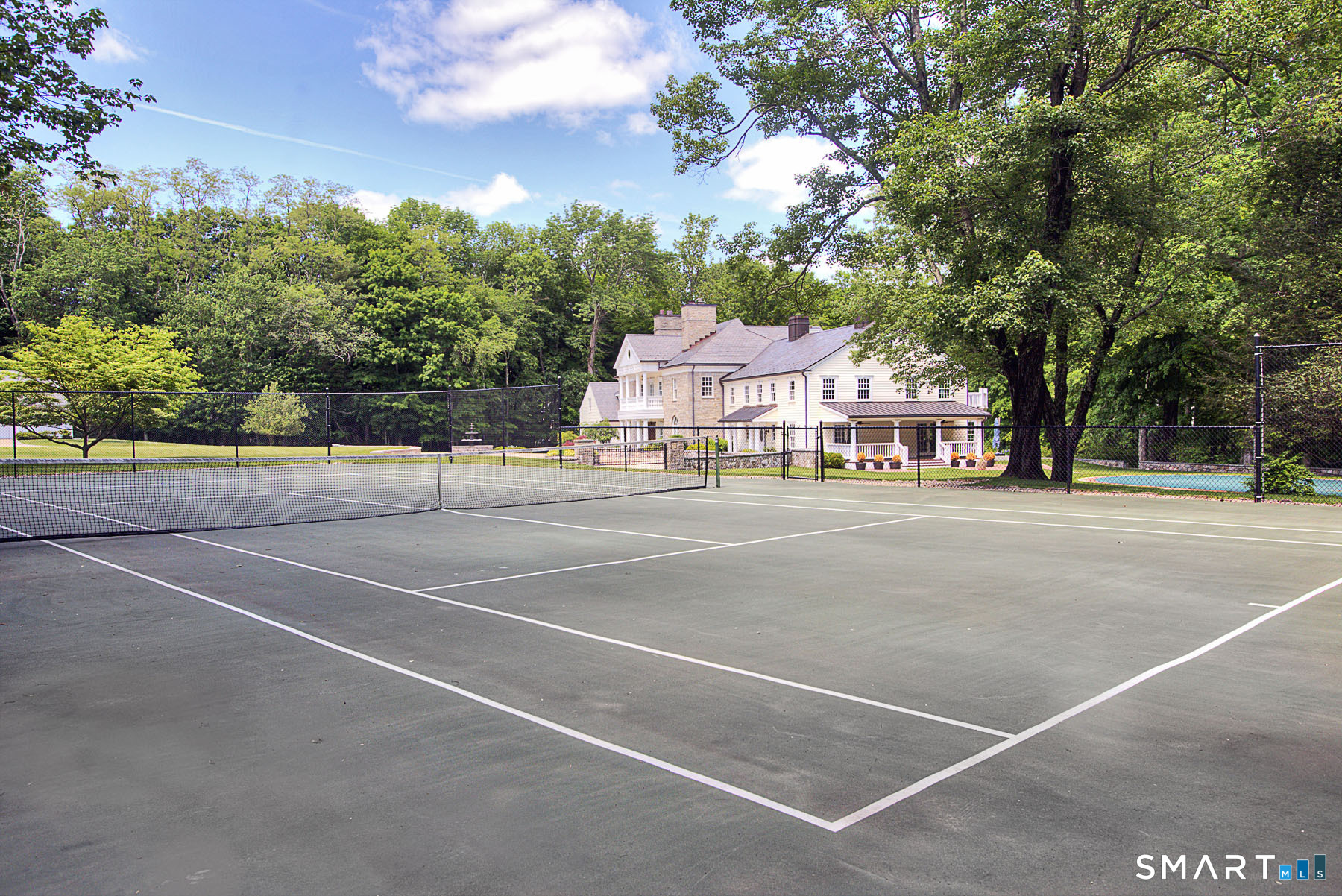 637 Valley Road New Canaan CT 06840