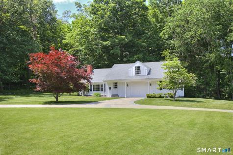 637 Valley Road New Canaan CT 06840