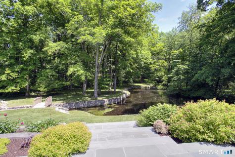 637 Valley Road New Canaan CT 06840