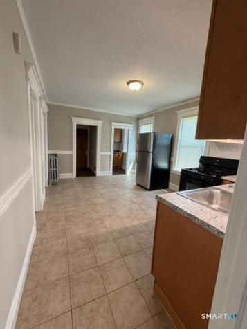 370 Maple Avenue Hartford CT 06114