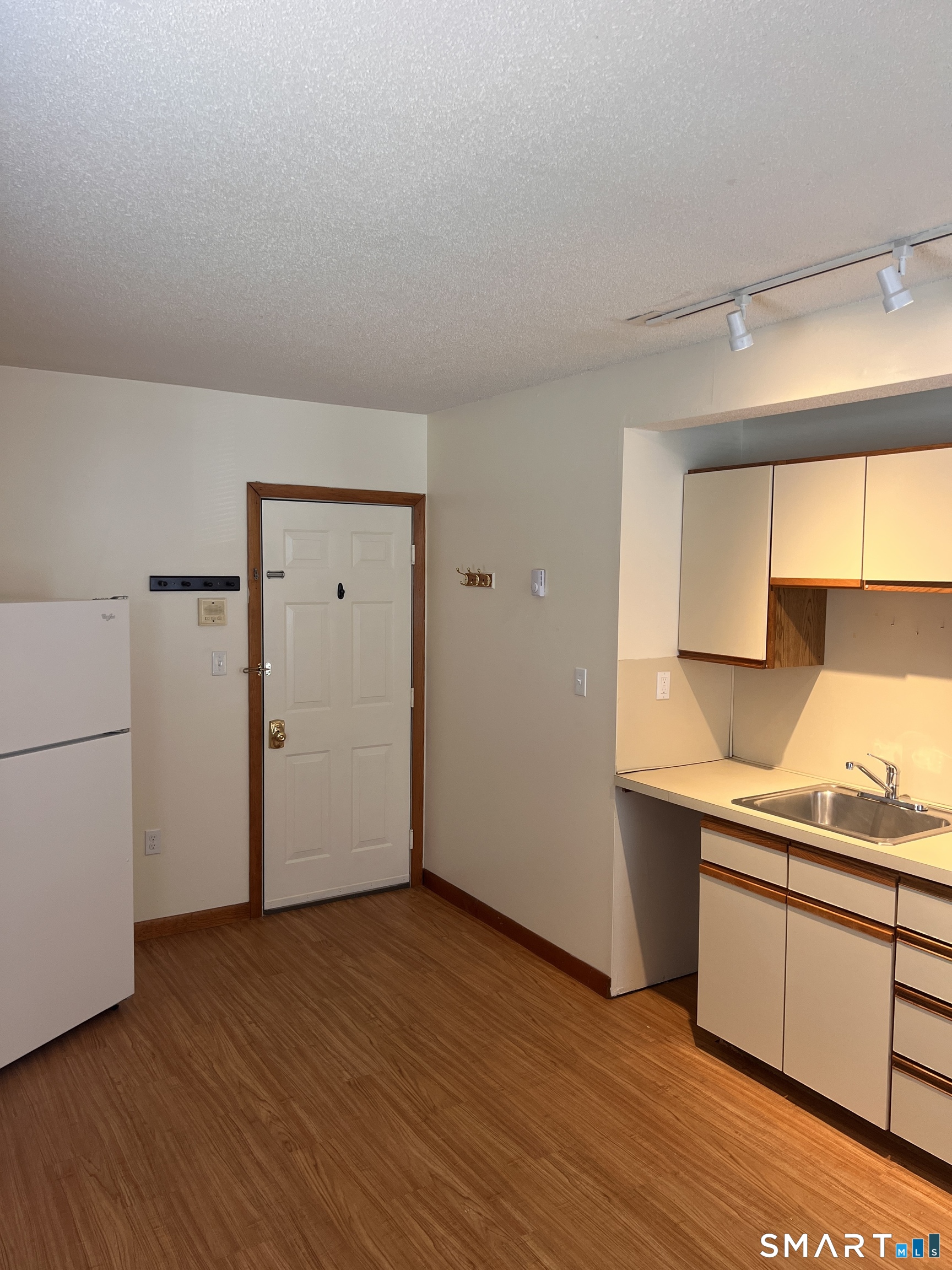 49 Ledyard Avenue Groton CT 06340