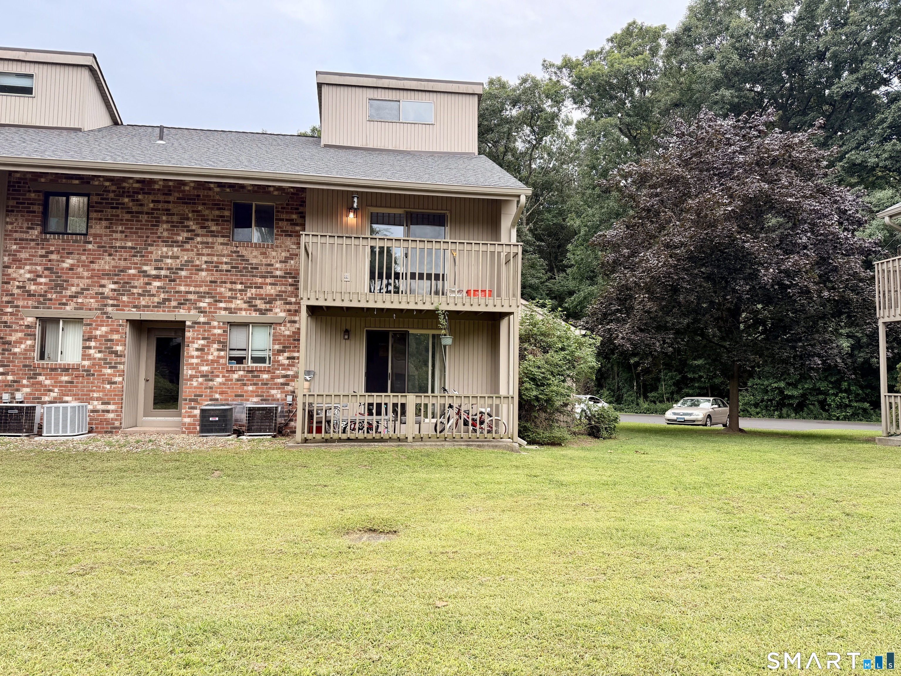 22 Amato Drive South Windsor CT 06074