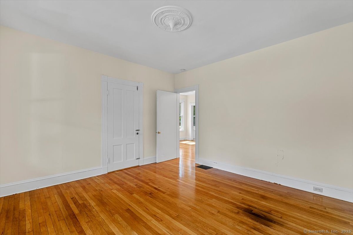 56 Mansfield Street New Haven CT 06511