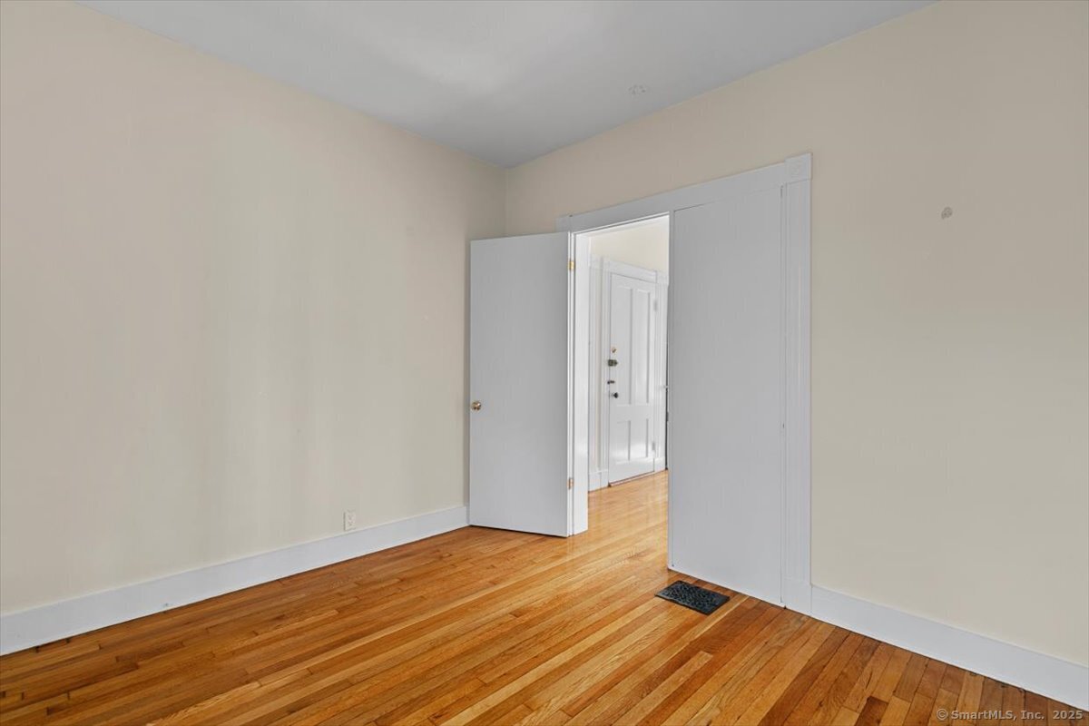 56 Mansfield Street New Haven CT 06511