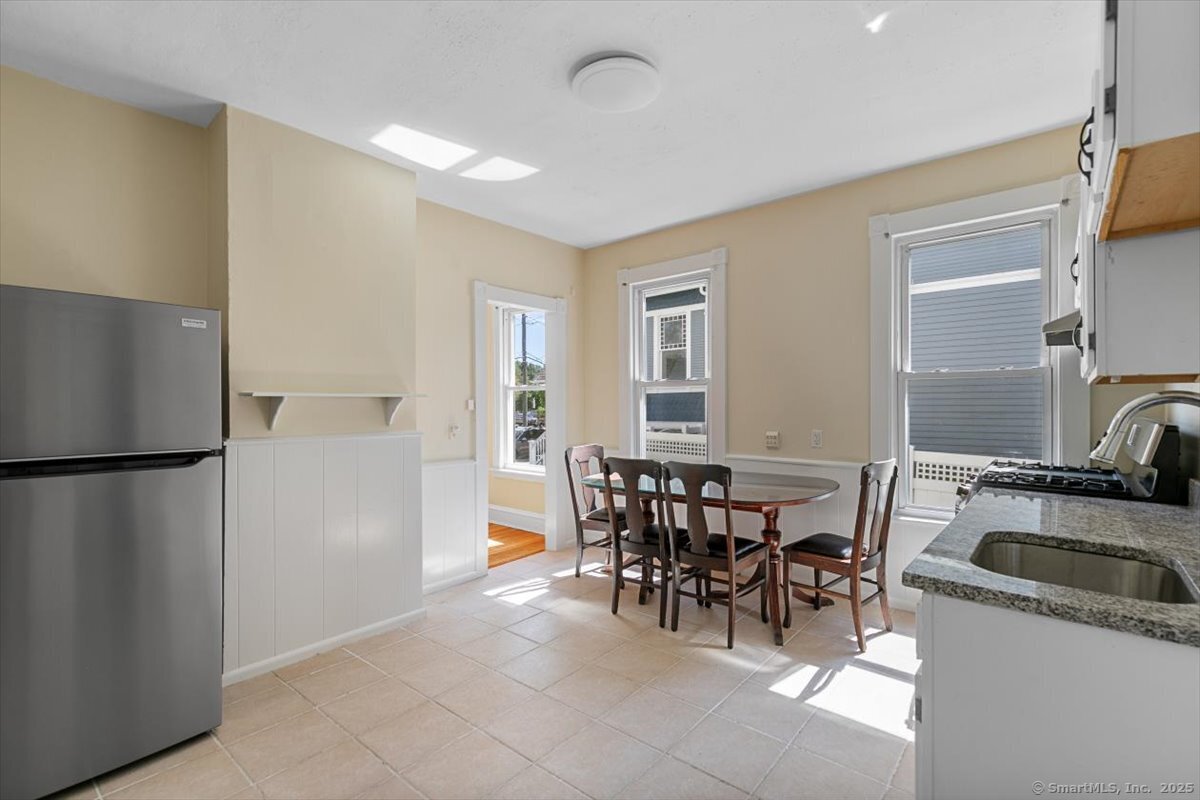 56 Mansfield Street New Haven CT 06511