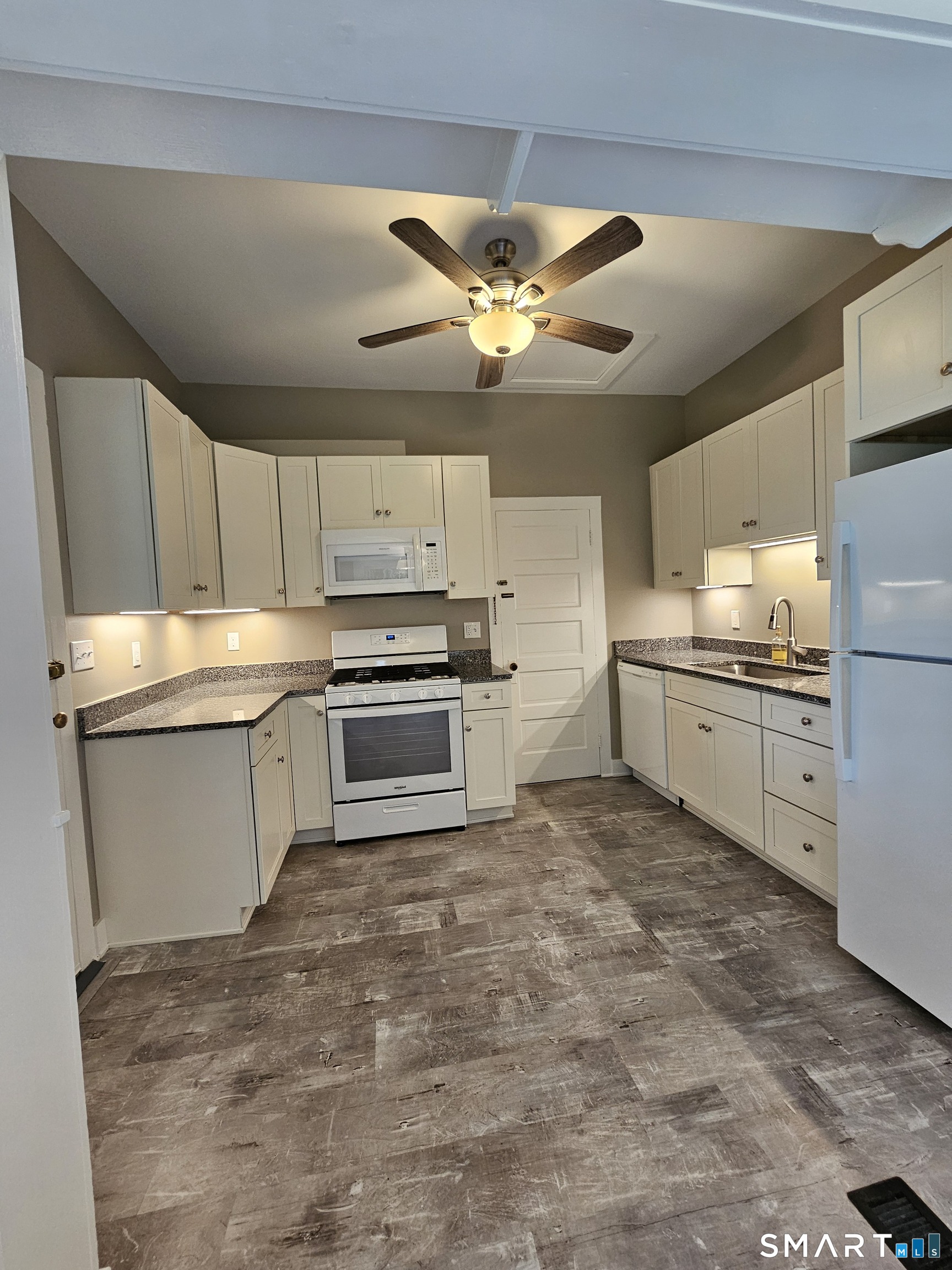 425 Redding Road Redding CT 06896