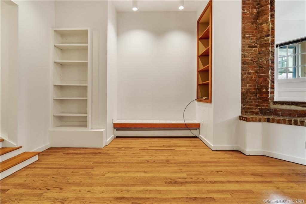 239 Bradley Street New Haven CT 06510