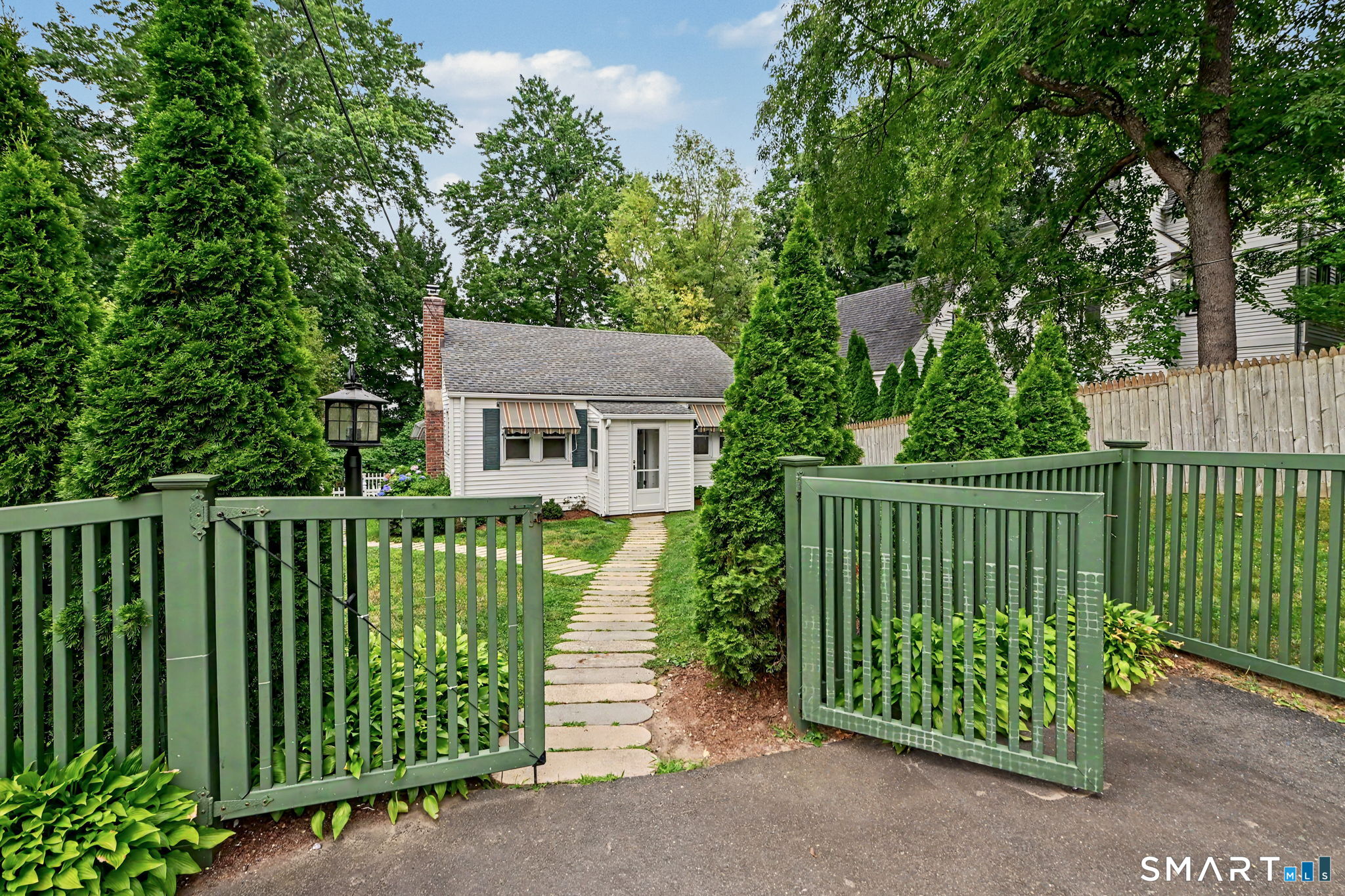 4R Highview Avenue Greenwich CT 06870