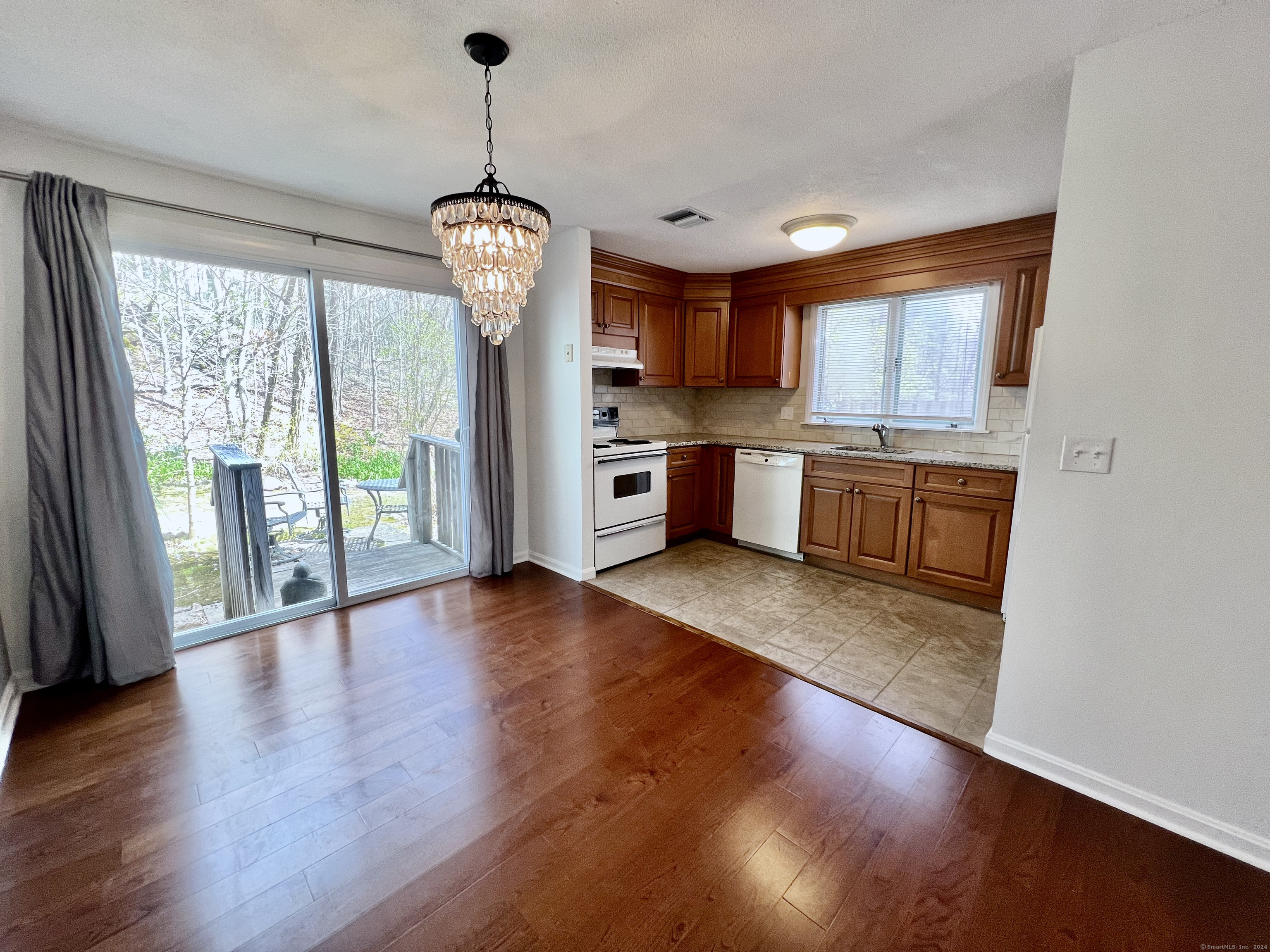 Canton CT 06019
