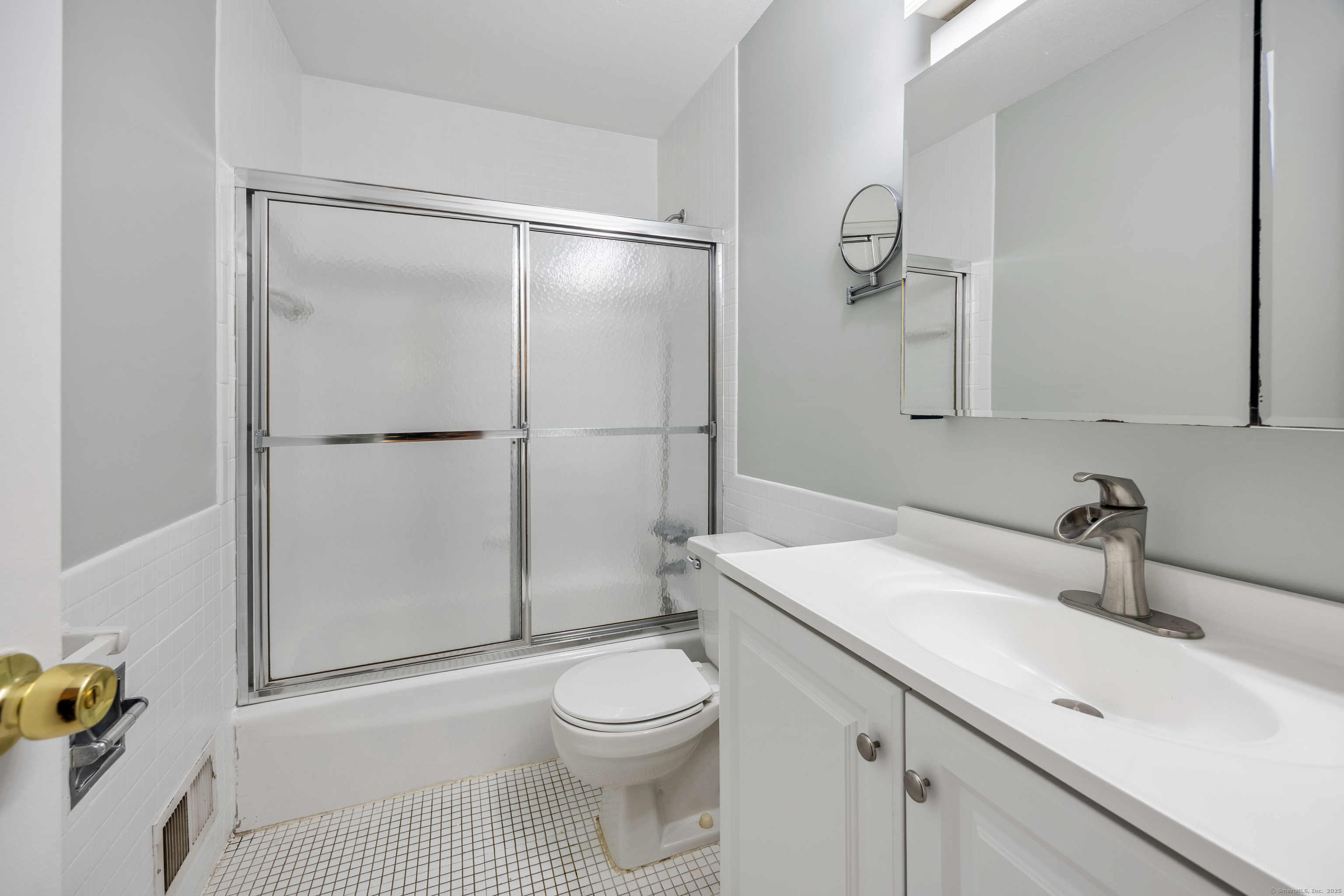 109 Florence Road Branford CT 06405