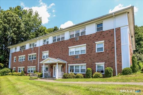 17 Fordyce Court New Milford CT 06776