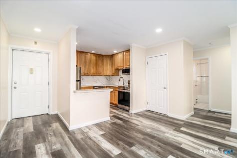 17 Fordyce Court New Milford CT 06776