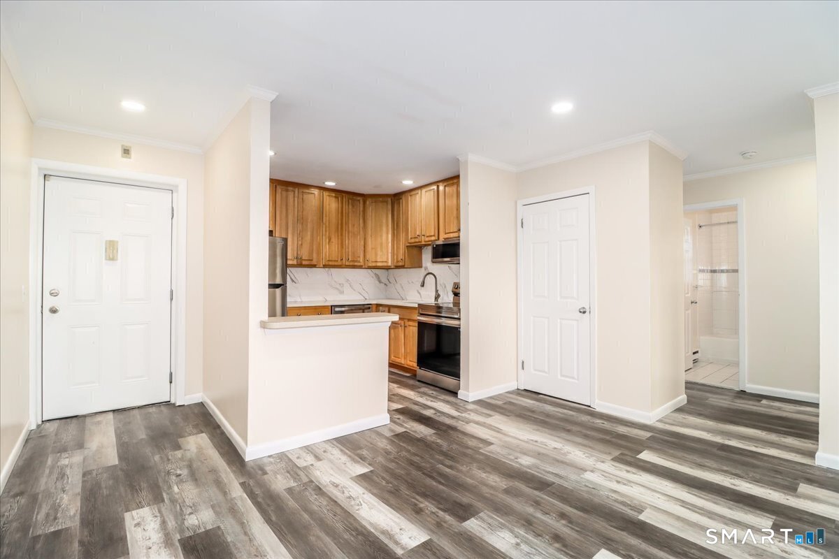 17 Fordyce Court New Milford CT 06776
