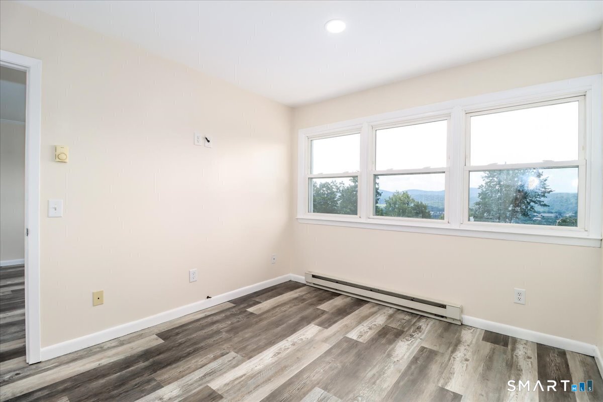 17 Fordyce Court New Milford CT 06776