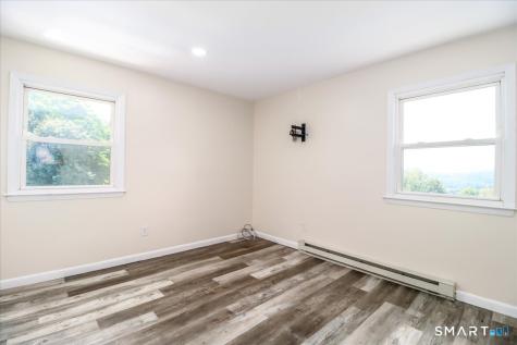 17 Fordyce Court New Milford CT 06776