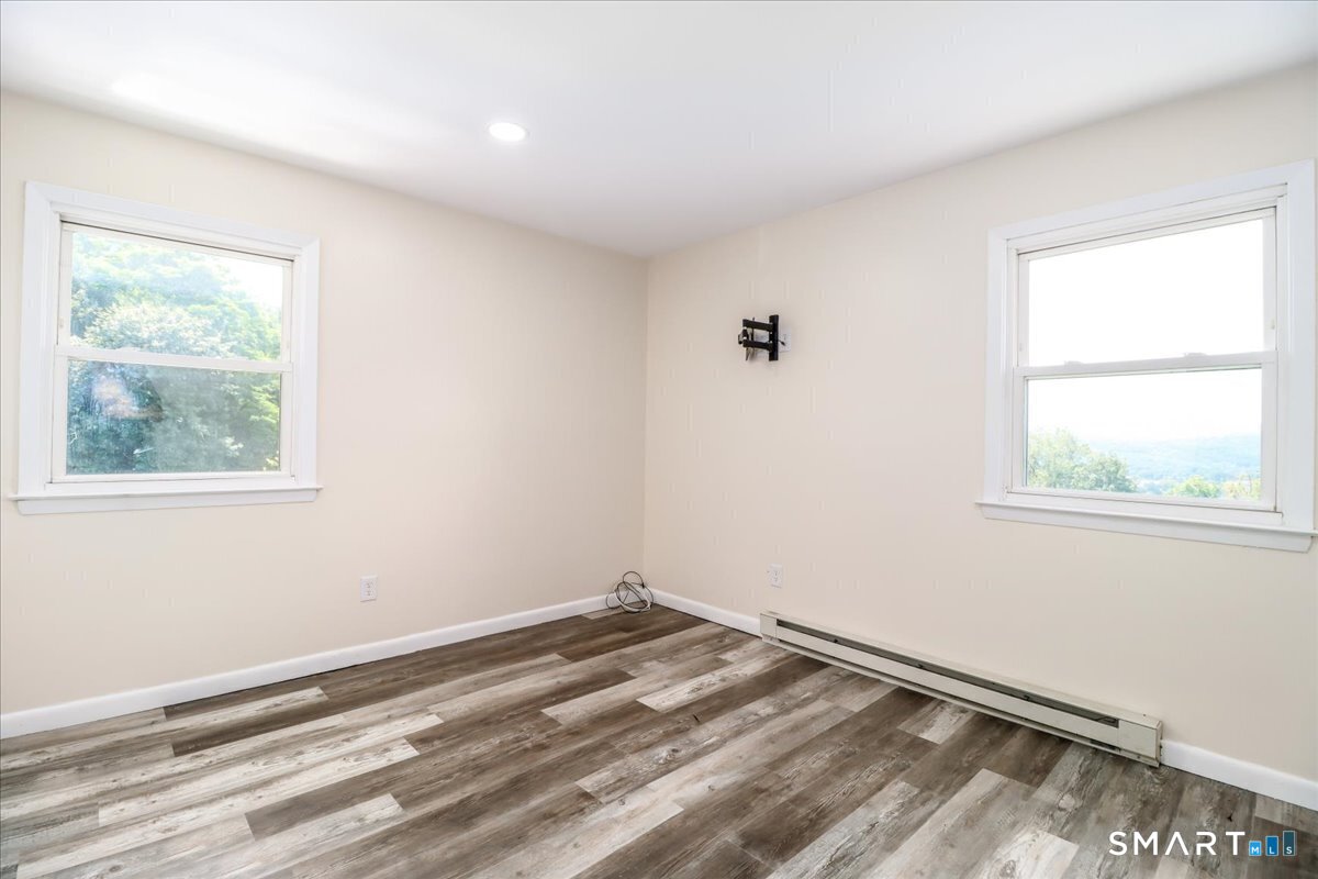 17 Fordyce Court New Milford CT 06776