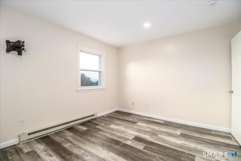 17 Fordyce Court New Milford CT 06776