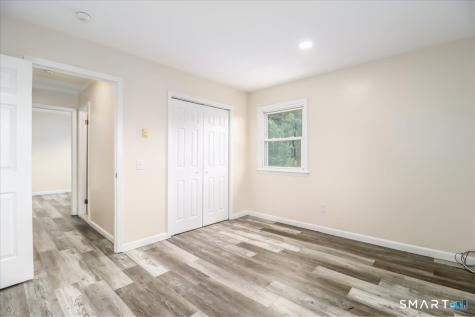 17 Fordyce Court New Milford CT 06776