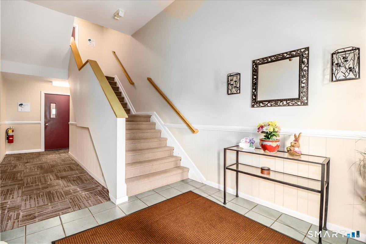 17 Fordyce Court New Milford CT 06776
