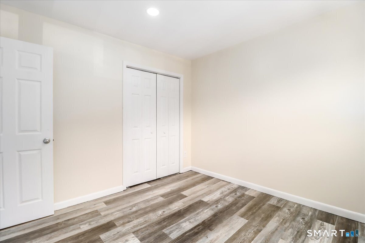 17 Fordyce Court New Milford CT 06776
