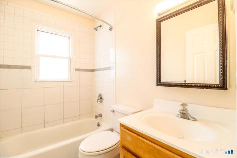 17 Fordyce Court New Milford CT 06776