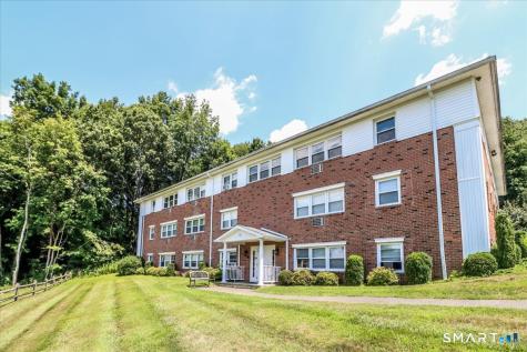 17 Fordyce Court New Milford CT 06776
