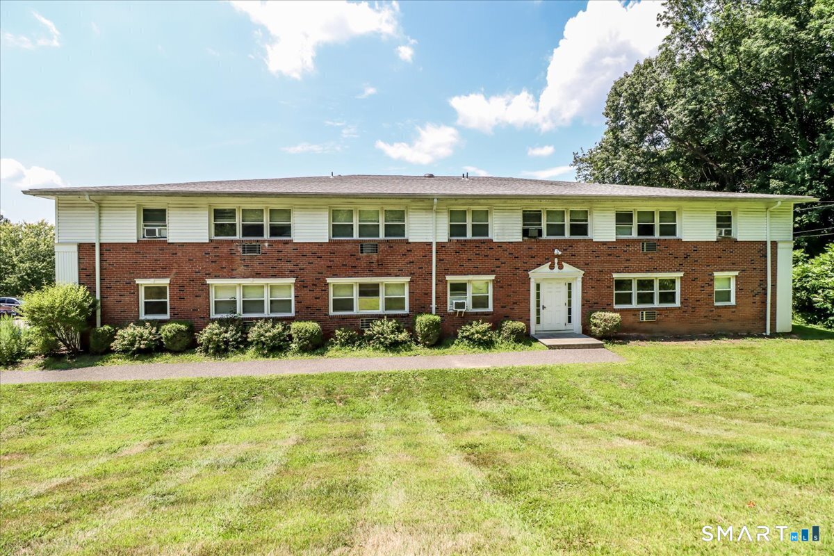 17 Fordyce Court New Milford CT 06776