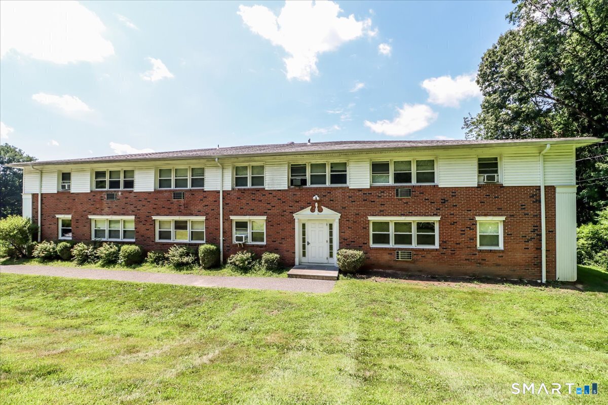 17 Fordyce Court New Milford CT 06776