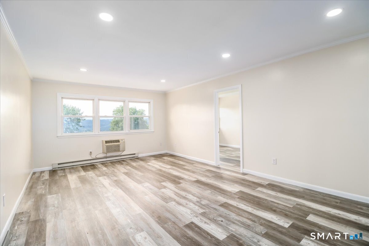 17 Fordyce Court New Milford CT 06776