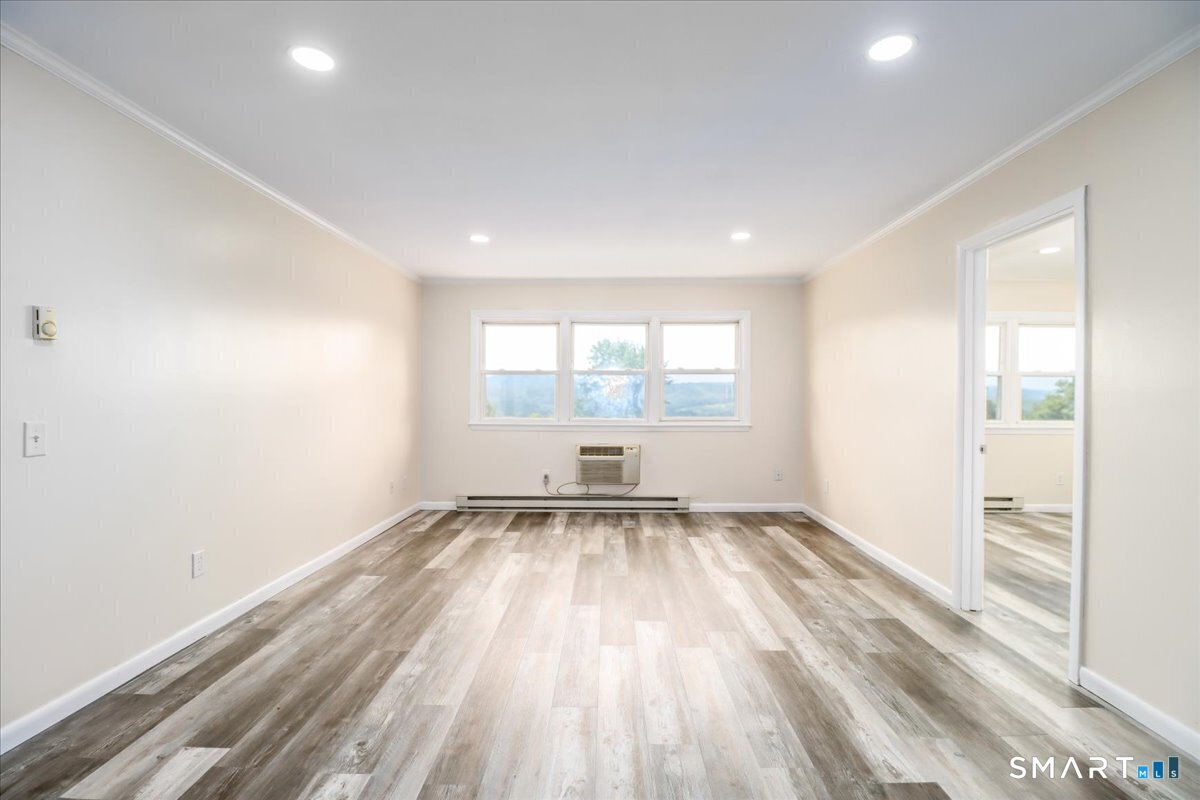 17 Fordyce Court New Milford CT 06776