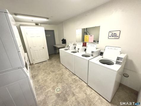 243 Judd Square Wallingford CT 06492