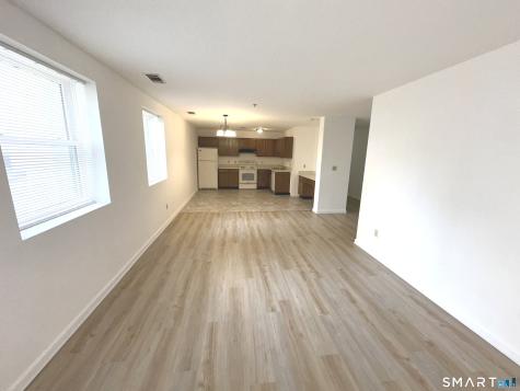 243 Judd Square Wallingford CT 06492