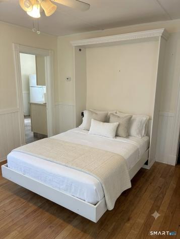 22 Grove Street Norwich CT 06360