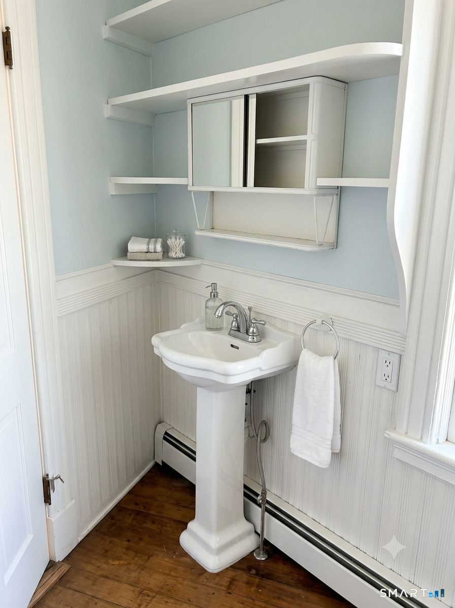 22 Grove Street Norwich CT 06360